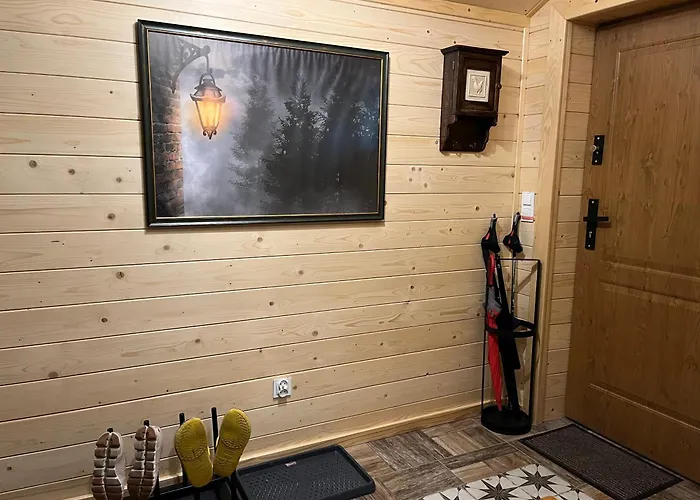 U Lampiarza بيت للعطل